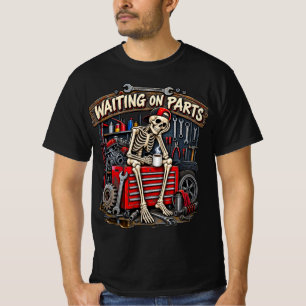 Camiseta Esqueleto de mecânico esperando por peças automoti