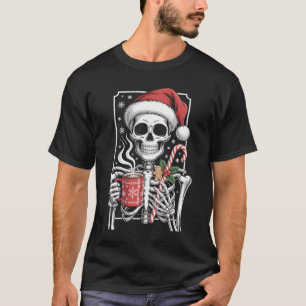 Camiseta Esqueleto de Papai Noel com Caneca de Chocolate Qu