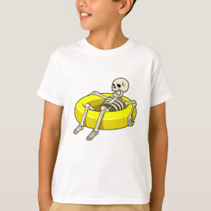 Camiseta Esqueleto em Natação com anel de Natação