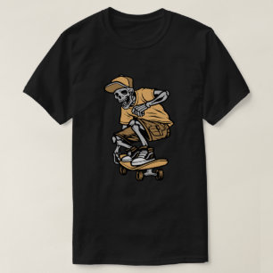 Camiseta Esqueleto em um Skate