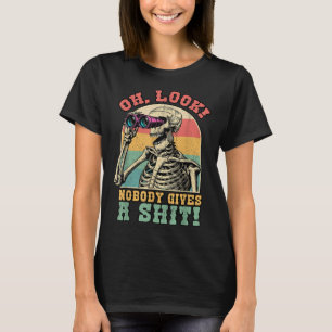 Camiseta Esqueleto Engraçado Oh Olha Ninguém Dá Um Sarcásti