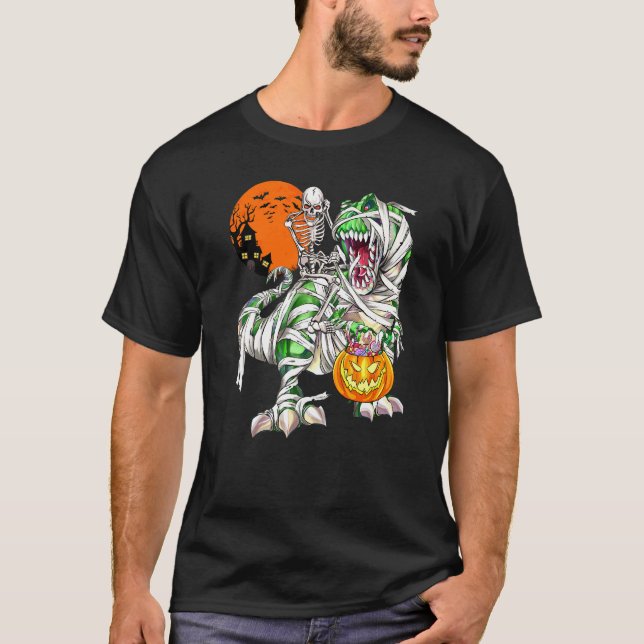 Camiseta Esqueleto Montando Dinossauro Rex Lua Assustador d (Frente)