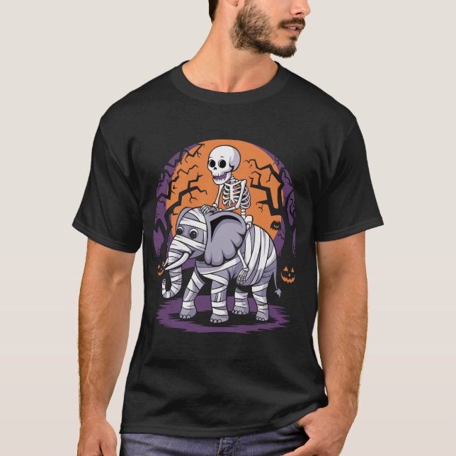 Camiseta Esqueleto montando um elefante no halloween (Frente)