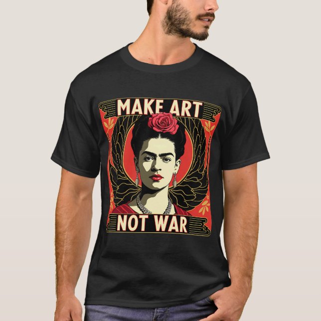 Camiseta Esquilo Bravo Segurando Martelo (Frente)
