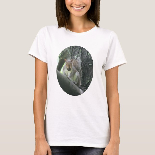 Camiseta Esquilo Na Pintura Em Árvore (Frente)