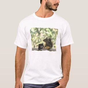 Camiseta Esquilo que joga o piano