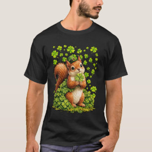 Camiseta Esquilo Sortudo com Trevos de Shamrocks St Patrick