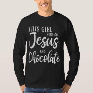 Camiseta Essa Garota Funciona Com Jesus E Chocolate Christi
