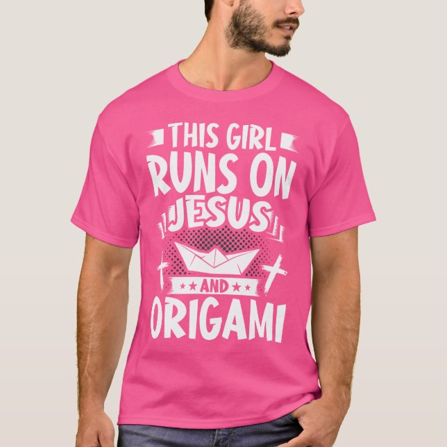 Camiseta Essa Garota Funciona Com Jesus E Origami (Frente)