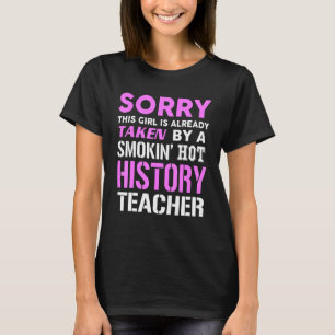 Camiseta Essa Menina Foi Tirada Por Um Professor De Históri