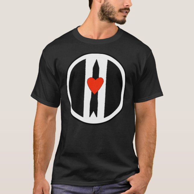 Camiseta Essencial de Amor e Foguetes (Frente)
