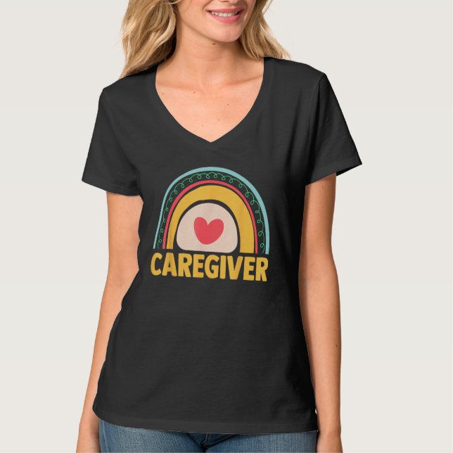 Camiseta Essential Worker Caregiving Boho Rainbow Caregiver (Frente)