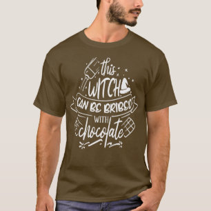Camiseta Esta Bruxa pode ser subornada com Chocolate