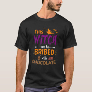 Camiseta Esta Bruxa Pode Ser Subornada Com O Halloween De C