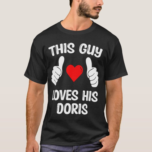 Camiseta Esta Cara ama seu Namorados Doris Namorada (Frente)