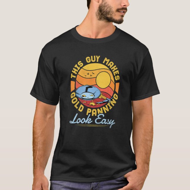 Camiseta Esta Cara Faz Com Que A Panorâmica Dourada Pareça  (Frente)