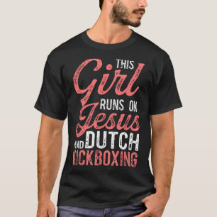 Camiseta Esta Garota Corre Com Jesus E Muay Thai Kickbo Hol