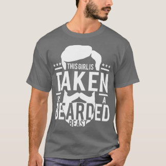 Camiseta Esta Garota É Tirada Por Um Homem De Mangueira