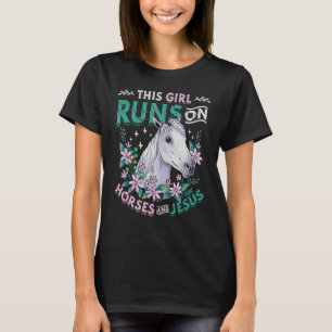 Camiseta Esta Garota Funciona Com Cavalos E Jesus Meninas C