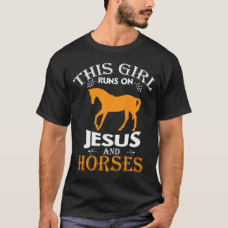 Camiseta Esta Garota Funciona Com Jesus E Cavalos Legal Cri