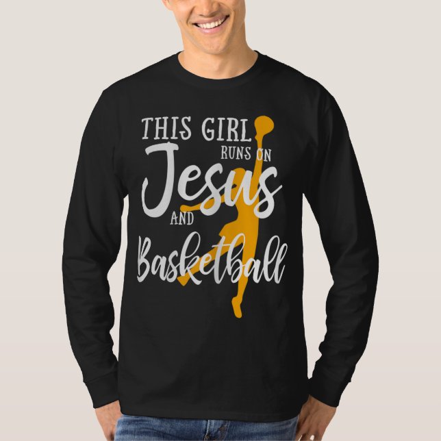 Camiseta Esta Garota Funciona Com Jesus E O Cristão De Basq (Frente)