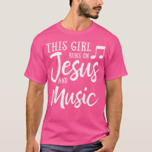Camiseta Esta Garota Funciona Com Jesus E Presente Cristão