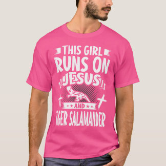 Camiseta Esta Garota Funciona Com Jesus E Tiger Salamander