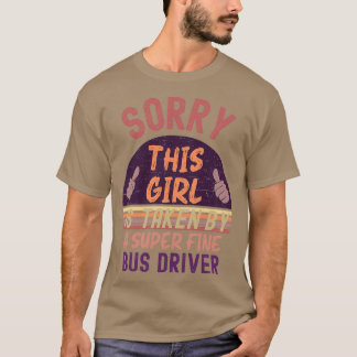 Camiseta Esta Menina É Levada A Buscar