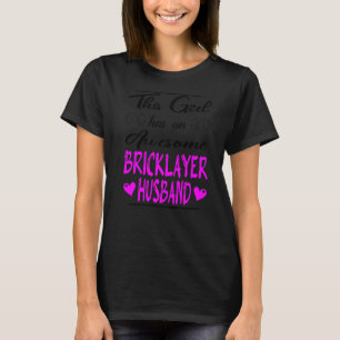 Camiseta Esta Menina Tem Um Espantoso Marido De Camada De B