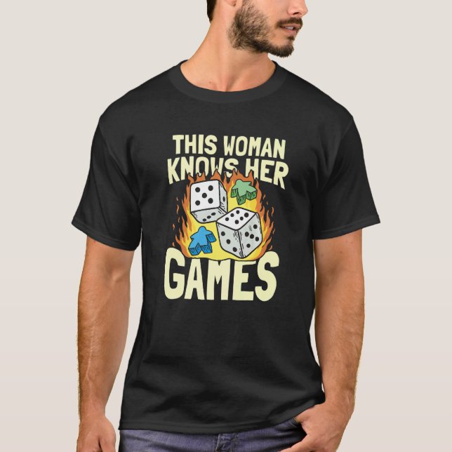 Camiseta Esta Mulher Conhece Seu Nerd De Jogos (Frente)