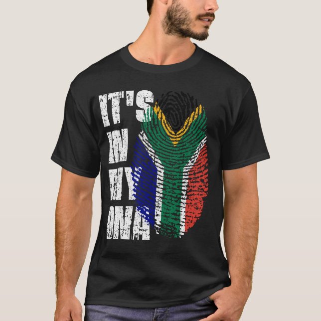 Camiseta Está no meu DNA, a garota da bandeira da África do (Frente)