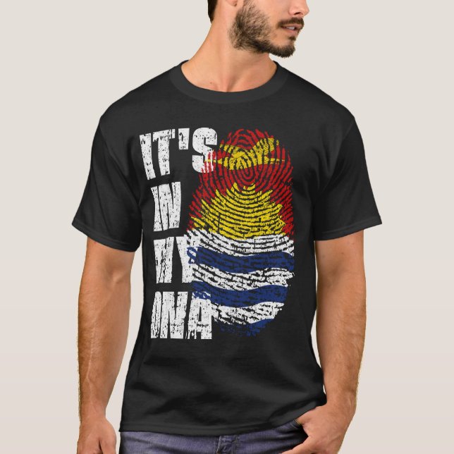Camiseta Está no meu DNA Kiribati Flag Boy Gift (Frente)