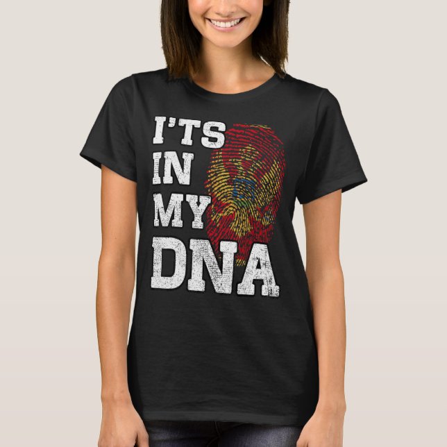 Camiseta Está no meu DNA montenegrino Impressão Digital Oru (Frente)