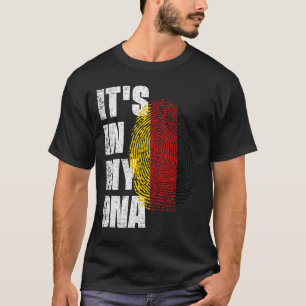 Camiseta ESTÁ NO MEU DNA, na Alemanha.
