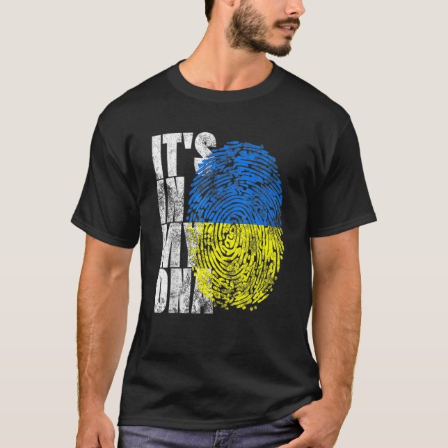 Camiseta Está no meu DNA, Presentes Ucranianos Vyshyvanka K (Frente)