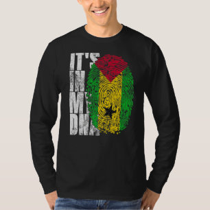 Camiseta Está no meu DNA São Tomé e Príncipe Gráfico São T