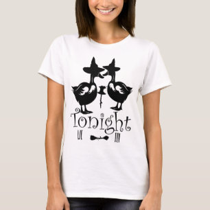 Camiseta Esta Noite Voamos, Bruxa de Ganso Halloween