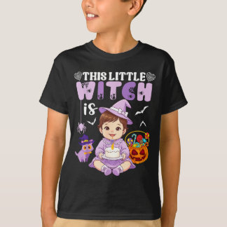 Camiseta Esta pequena bruxa faz 1 ano de aniversário de hal