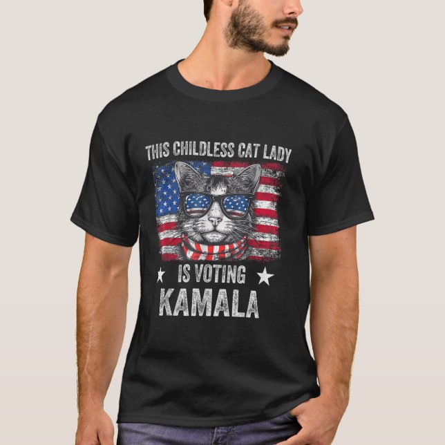 Camiseta Esta Senhora de Gato Infantil Está Votando Kamala  (Frente)