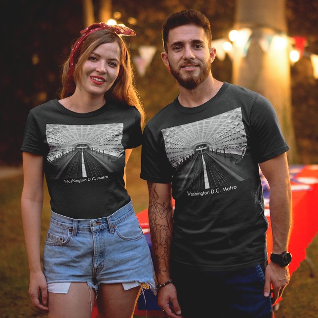 Camiseta Estação de Washington olhando para os trilhos (Washington Metro Station Looking at the Rails T-Shirt)