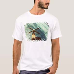 Camiseta Estação espacial de Skylab no espaço