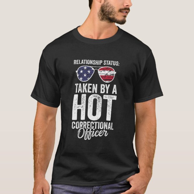 Camiseta Estado De Relação Para Correção Patriótica Desliga (Frente)