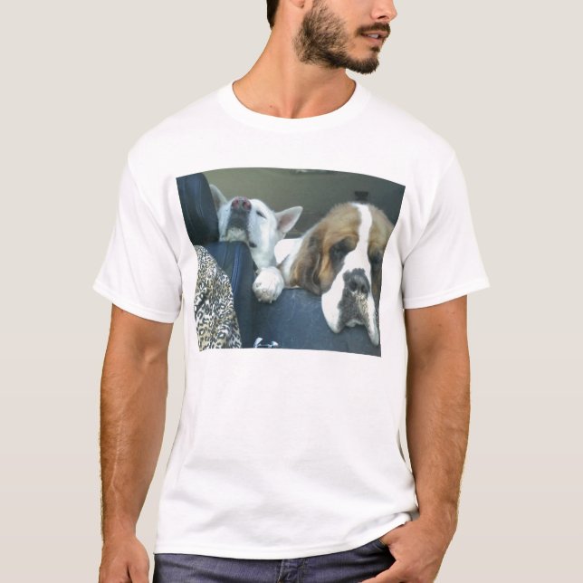 CAMISETA ESTAMOS NÓS LÁ CONTUDO TEE4 (Frente)