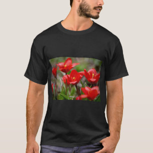 Camiseta Estampa Tulipa Fusilier em Flor