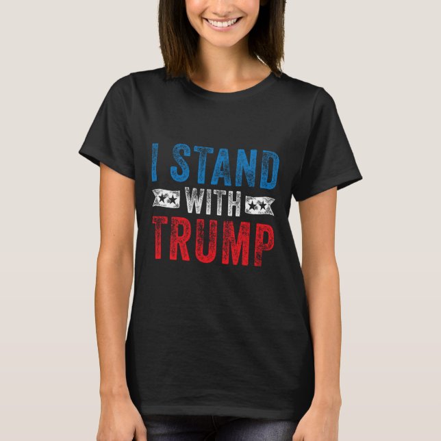 Camiseta Estante Com A Eleição De Donald Maga Republi Em Tr (Frente)