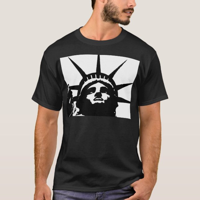 Camiseta Estátua de Pop de Arte Negra e Branca da Liberdade (Frente)