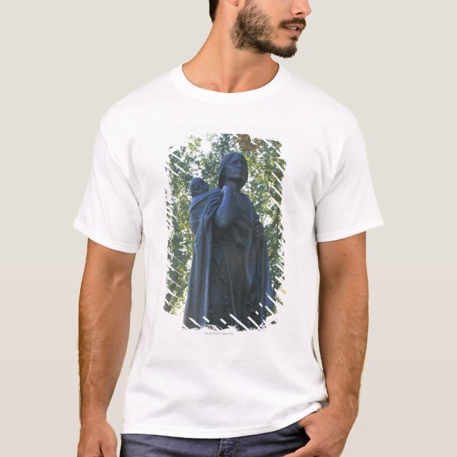 Camiseta 'Estátua de Sacagawea e seu filho, guia no (Frente)