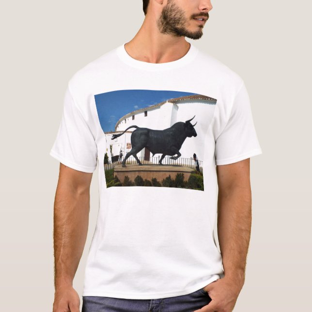 Camiseta Estátua de um touro em Ronda, espanha (Frente)