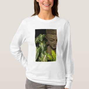 Camiseta Estátua em uma informações sobre localização 