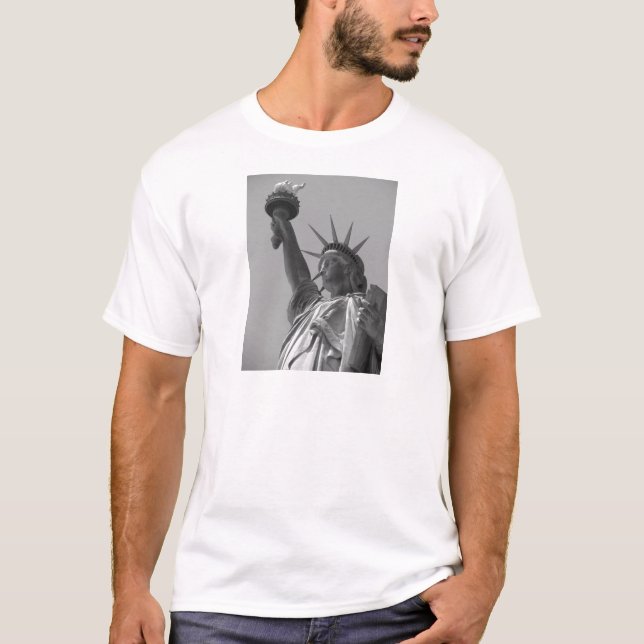 Camiseta Estátua Negra e Branca do Nova Iorque da Liberdade (Frente)